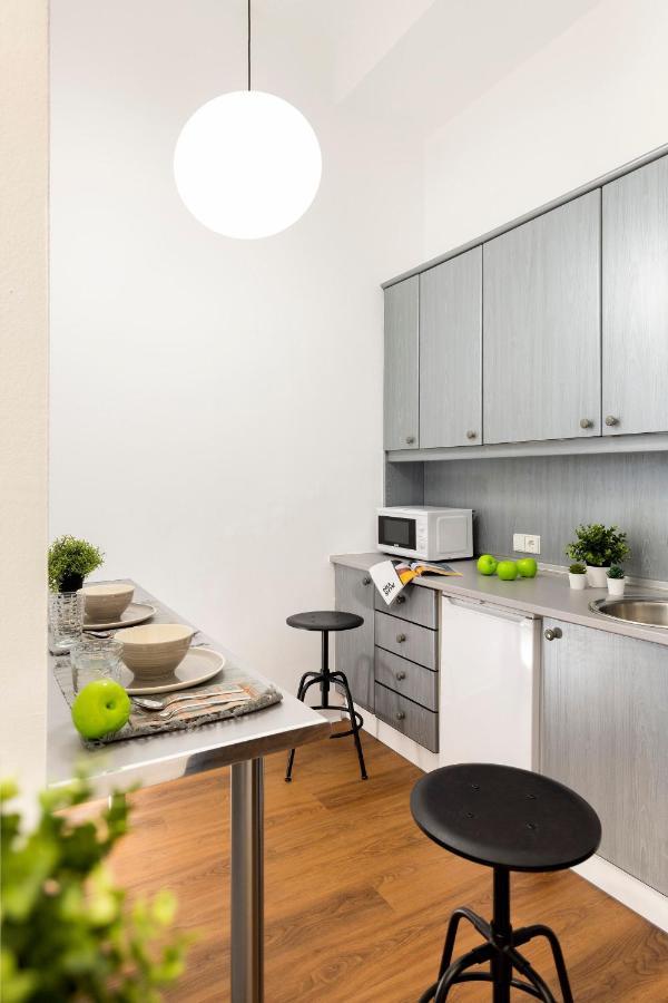 Micampus Armendariz Student Residence Sevilla Kültér fotó